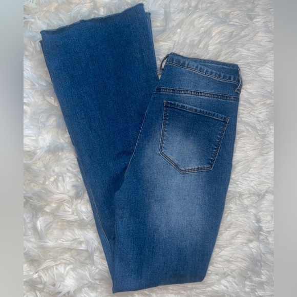 Women’s flare jeans size 7 - Picture 3 of 3